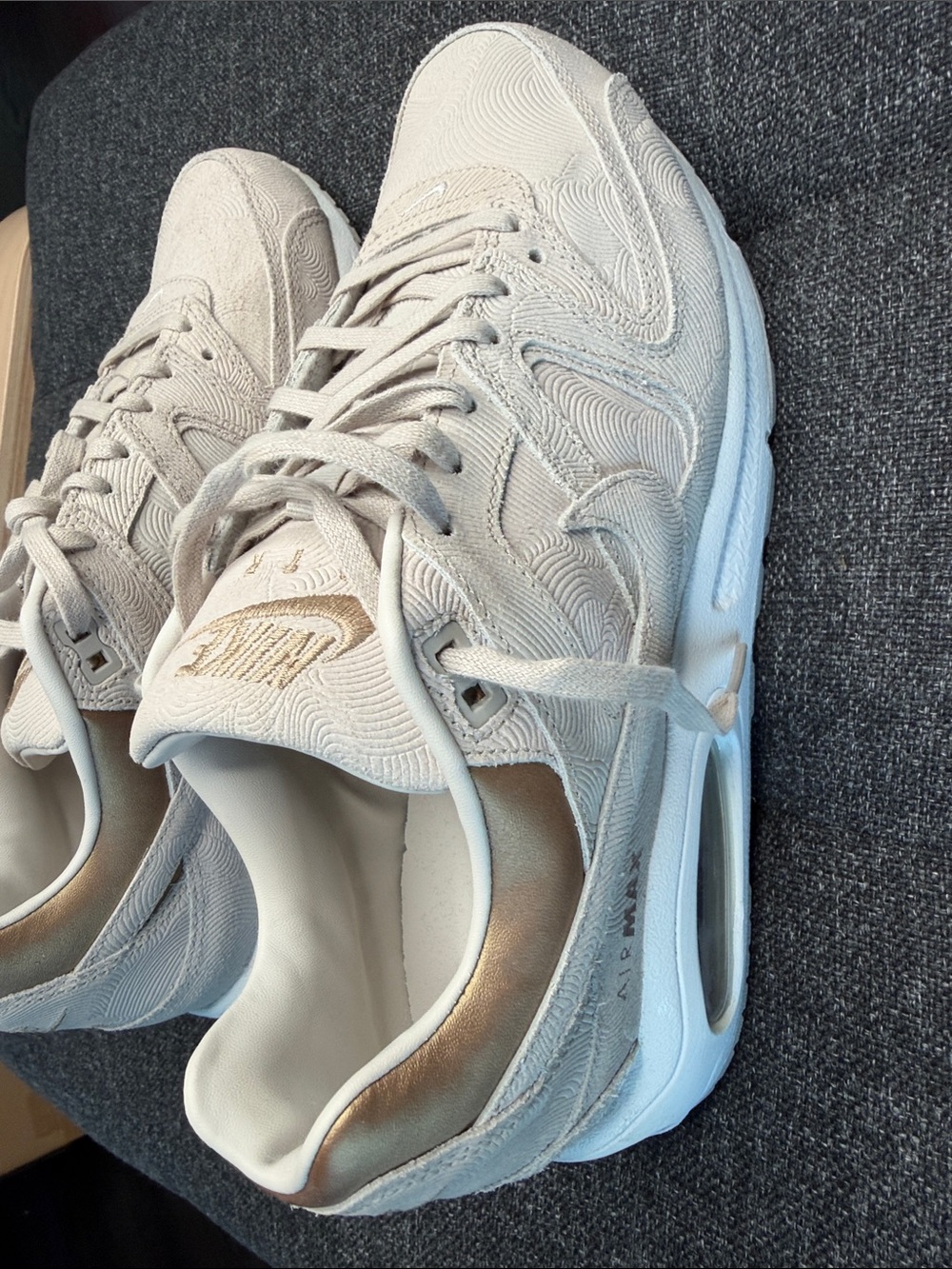 Nike Womens Air Max Sneakers in Cream and Brown - Picture 4 of 7